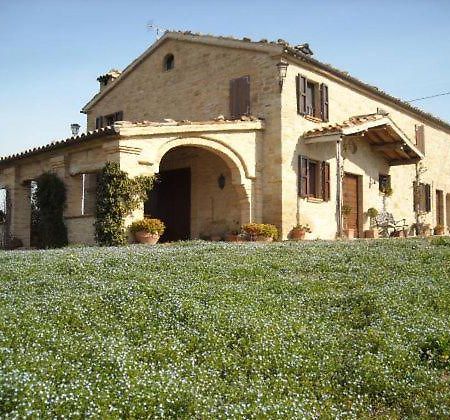 مبيت وإفطار Cupramontana Cascinale La Mimosa المظهر الخارجي الصورة